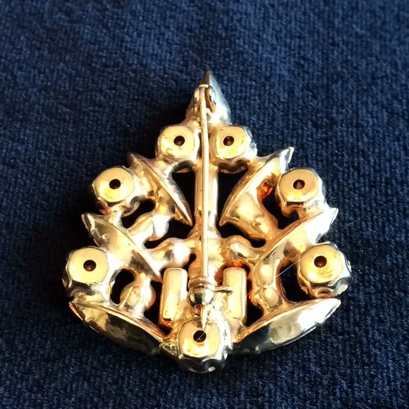 Vintage New Christmas Tree Brooch - Picture 5 of 6